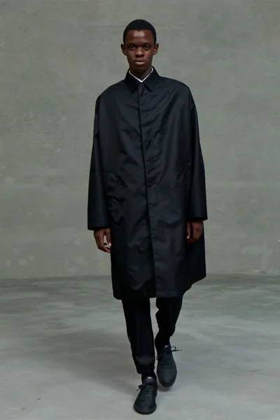 Look 16